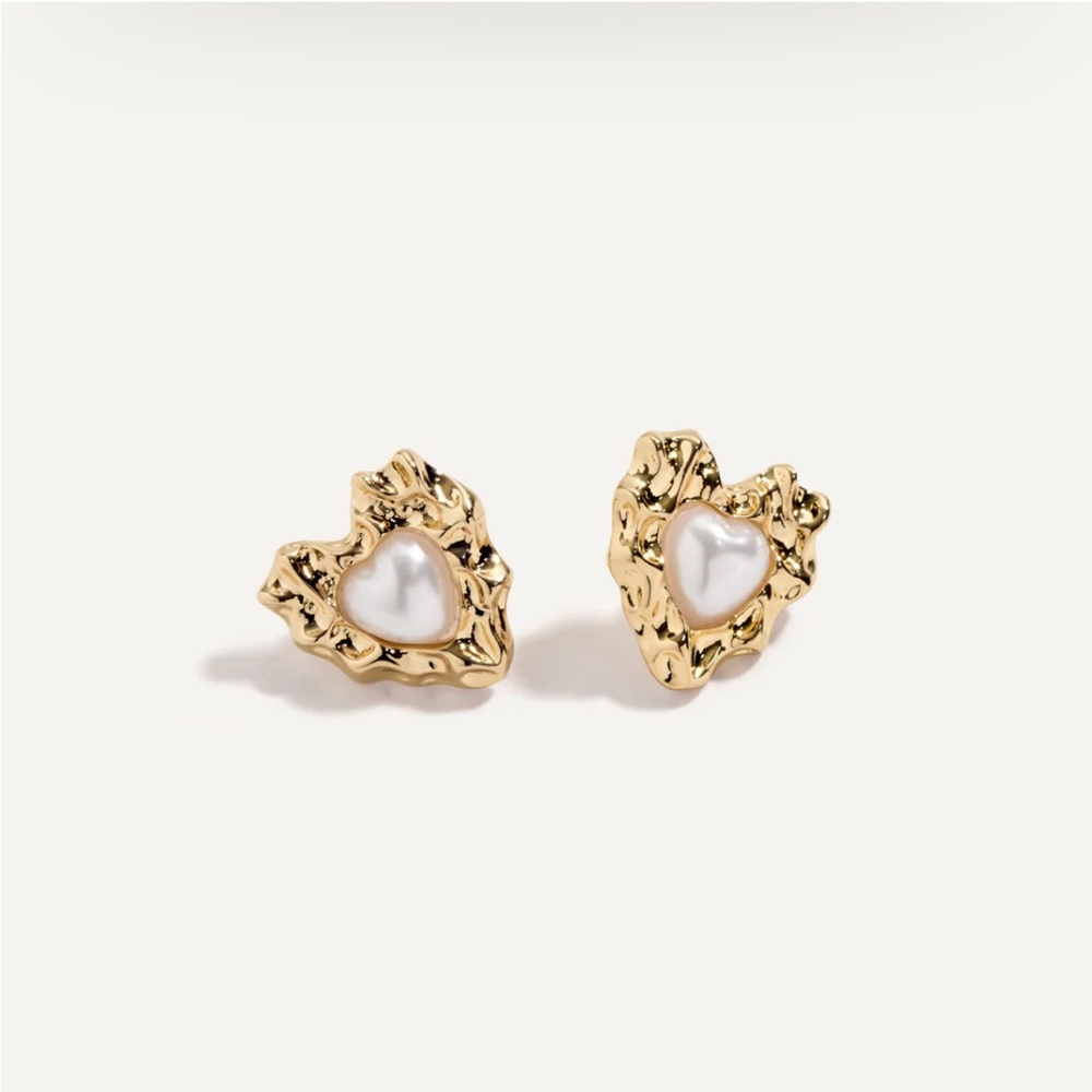 Hearts Valley Pearl and Gold Studded Heart Earrings